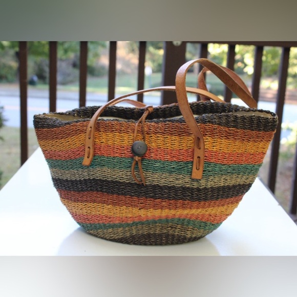 Handwoven Sisi basket tote bag - Picture 2 of 11